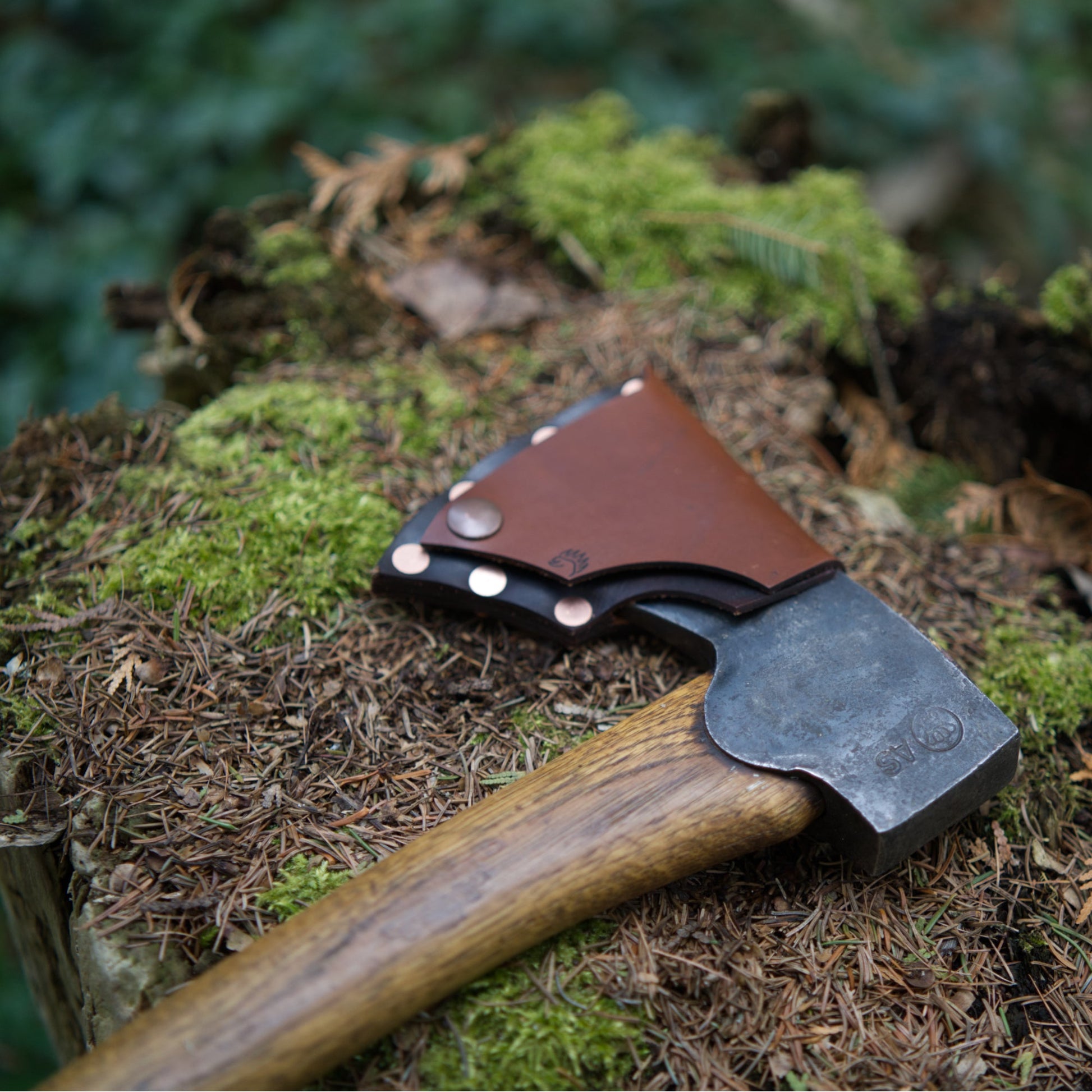 https://bearessentialsoutdoors.ca/cdn/shop/products/axe-mask-with-sharpener-built-in-gransfors-bruk-small-forest-axe-mask-only-no-added-sharpener-1-included-819626.jpg?v=1697997990&width=1946